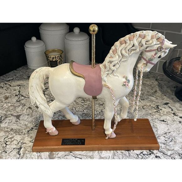 pjs carousel horse-Cassandra - Picture 4 of 6